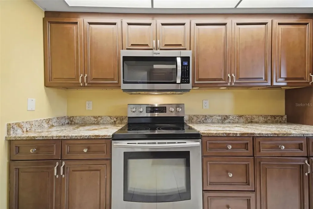 670 Island Way Clearwater Beach FL 33767