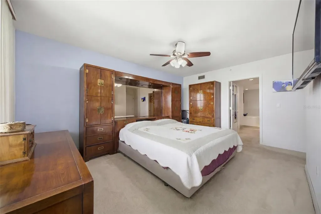 670 Island Way Clearwater Beach FL 33767