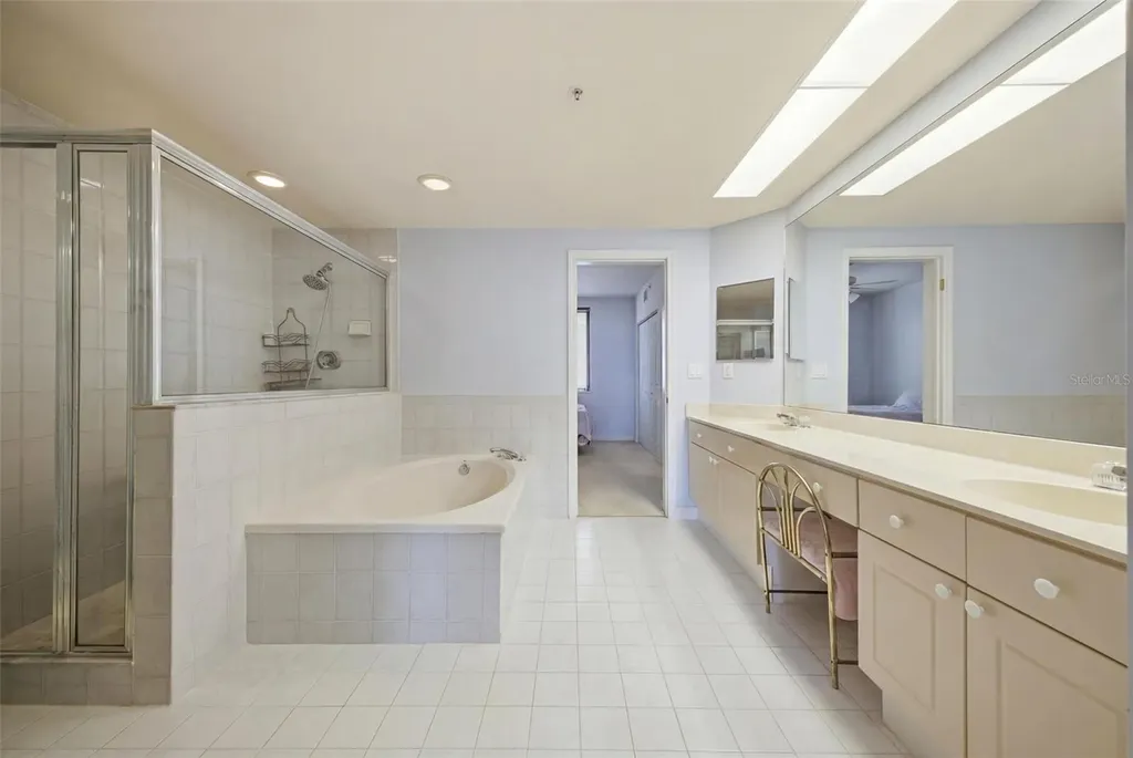 670 Island Way Clearwater Beach FL 33767