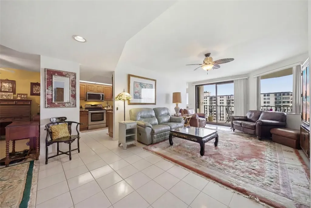 670 Island Way Clearwater Beach FL 33767