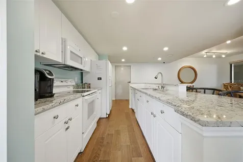 670 Island Way Clearwater Beach FL 33767