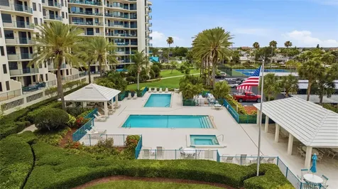670 Island Way Clearwater Beach FL 33767