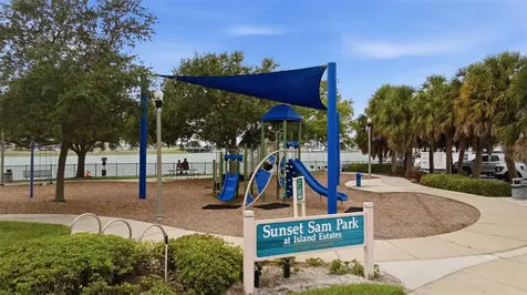 670 Island Way Clearwater Beach FL 33767