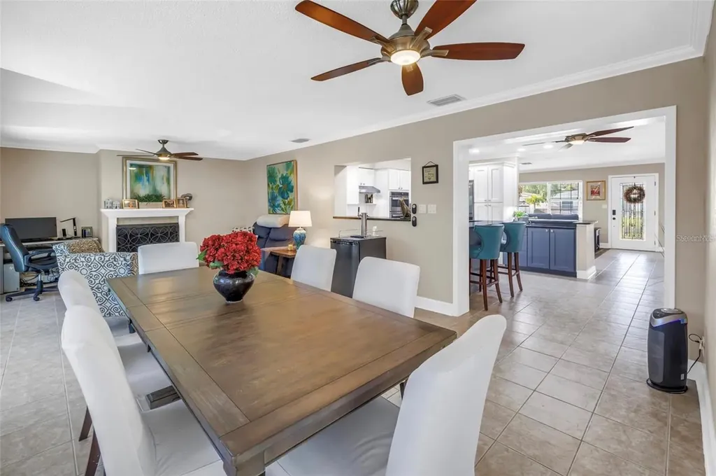 742 45th Avenue NE St Petersburg FL 33703