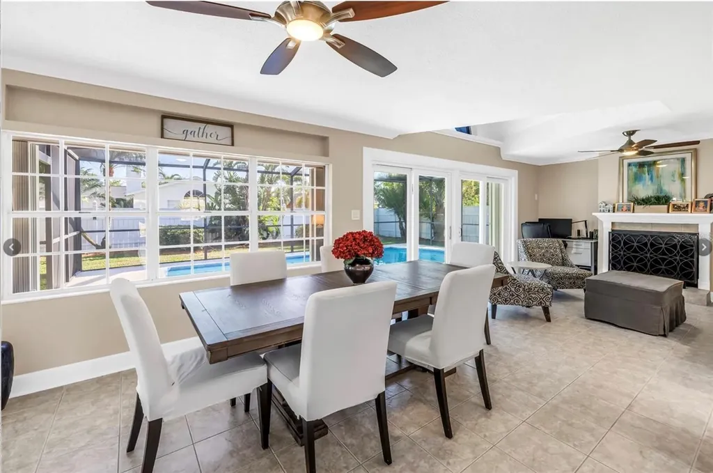 742 45th Avenue NE St Petersburg FL 33703