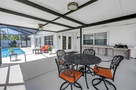 742 45th Avenue NE St Petersburg FL 33703