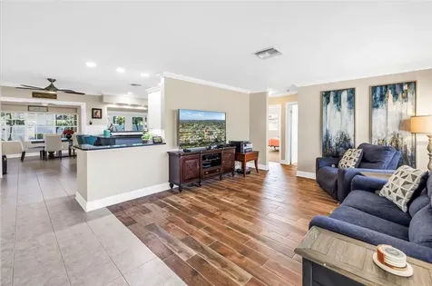 742 45th Avenue NE St Petersburg FL 33703