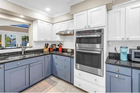 742 45th Avenue NE St Petersburg FL 33703