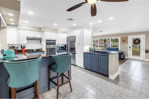 742 45th Avenue NE St Petersburg FL 33703