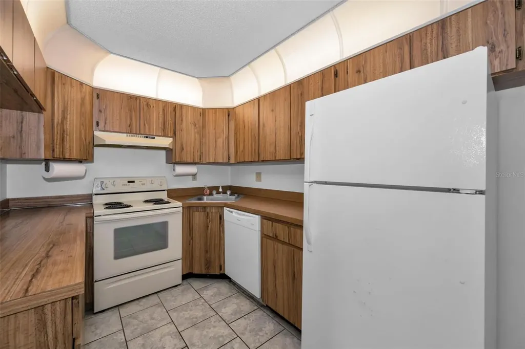 2687 Pine Ridge Way S Palm Harbor FL 34684