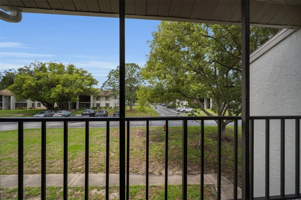 2687 Pine Ridge Way S Palm Harbor FL 34684