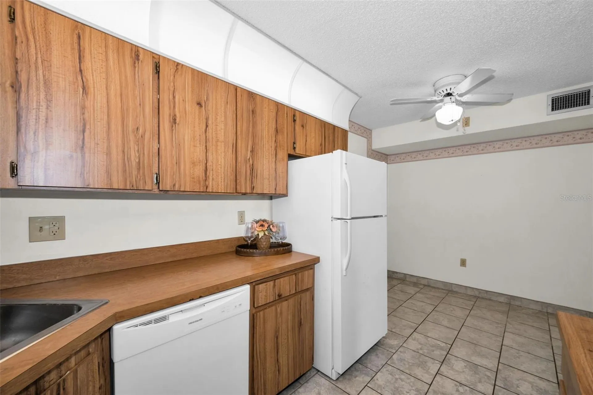 2687 Pine Ridge Way S Palm Harbor FL 34684