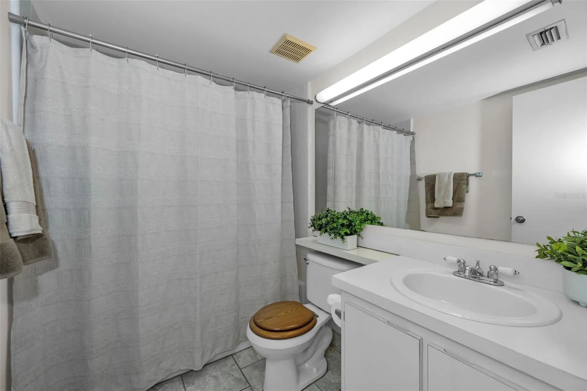 2687 Pine Ridge Way S Palm Harbor FL 34684