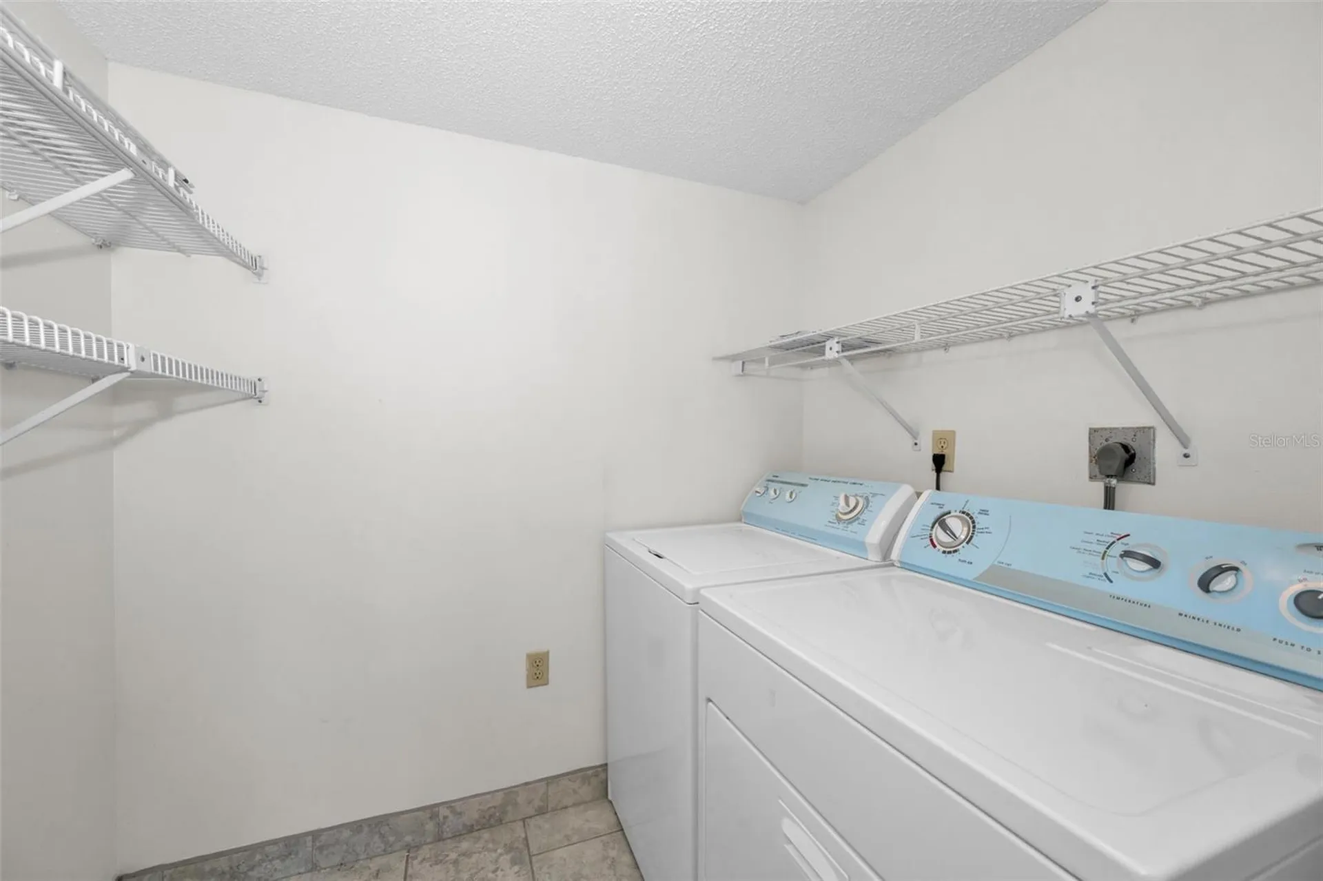2687 Pine Ridge Way S Palm Harbor FL 34684