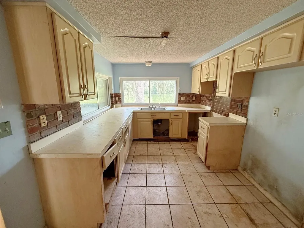 8018 Wildflower Row Hudson FL 34667