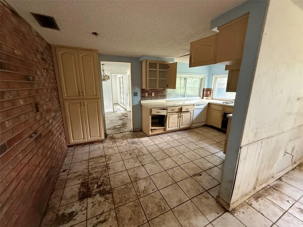 8018 Wildflower Row Hudson FL 34667