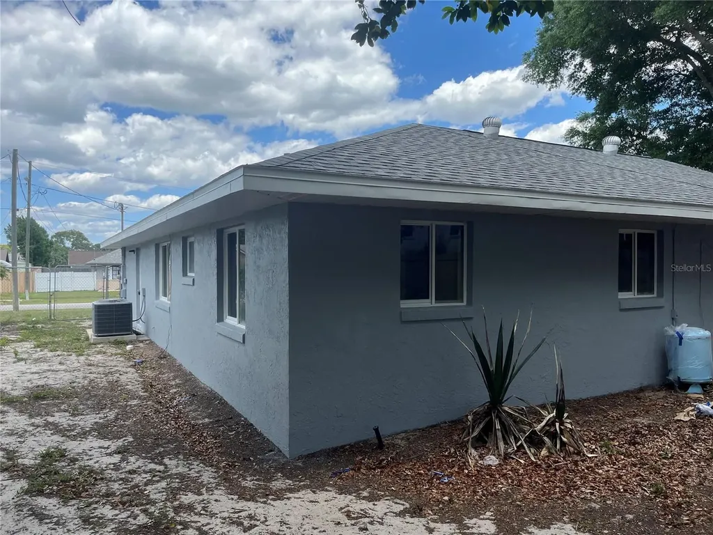 720 Highland Drive Orange City FL 32763