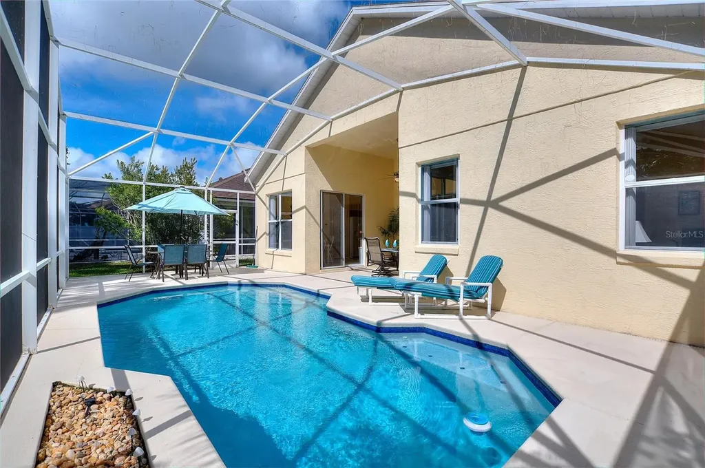 653 Jaybee Avenue Davenport FL 33897