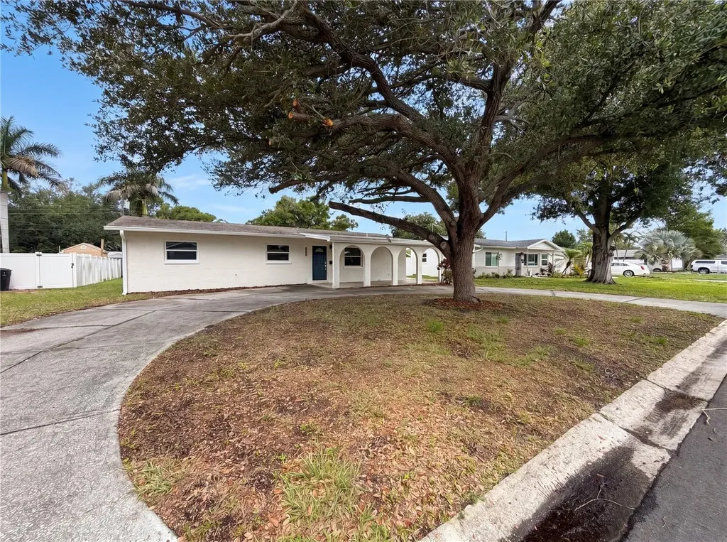 2890 53rd Street N St Petersburg FL 33710
