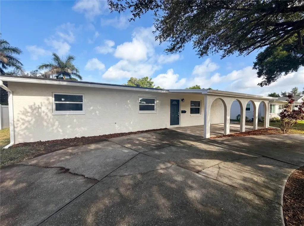 2890 53rd Street N St Petersburg FL 33710