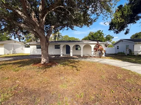 2890 53rd Street N St Petersburg FL 33710