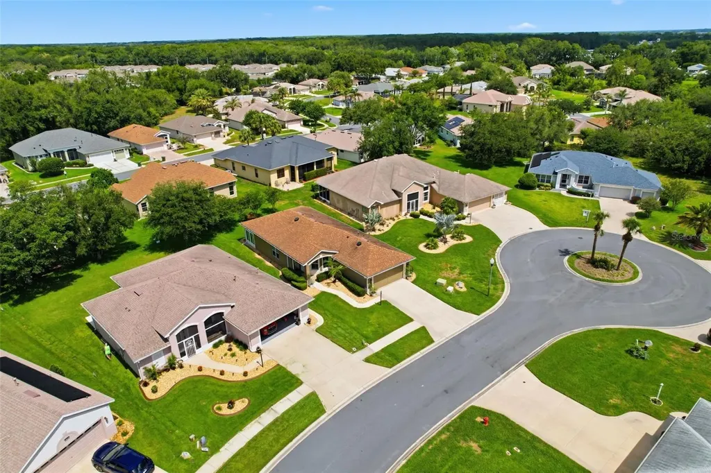 27429 Desert Rose Court Leesburg FL 34748