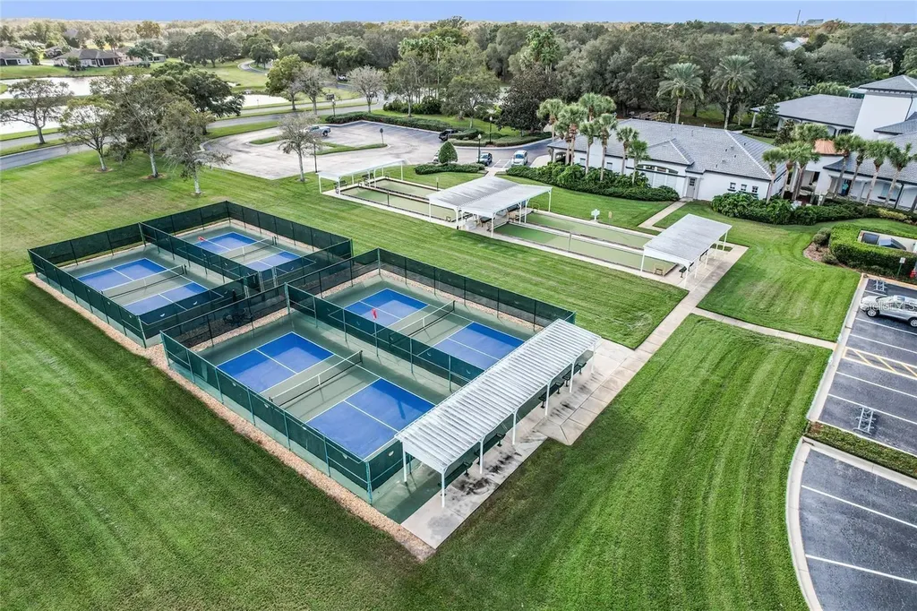 27429 Desert Rose Court Leesburg FL 34748