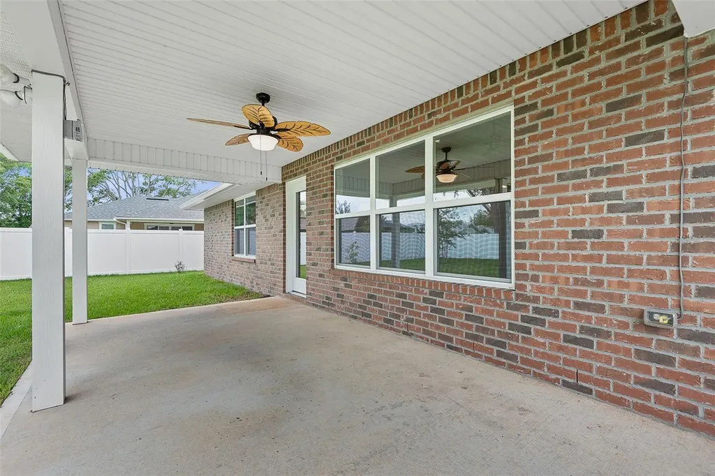 8 Persimmon Drive Palm Coast FL 32164