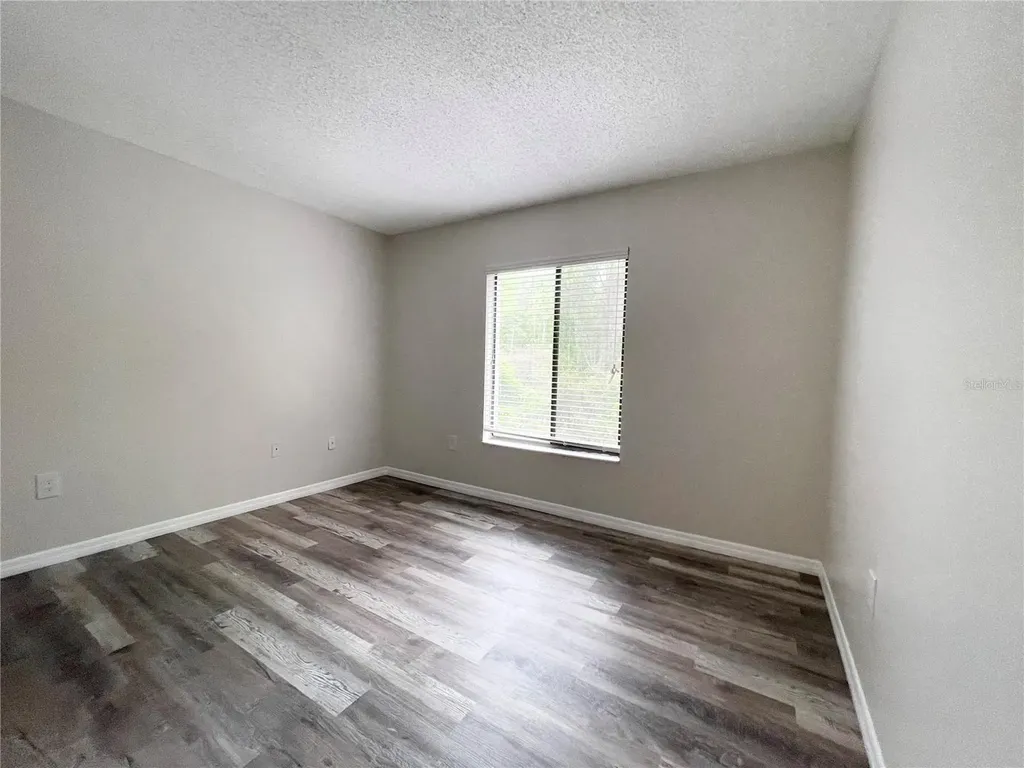 1182 Pine Ridge Circle W Tarpon Springs FL 34688