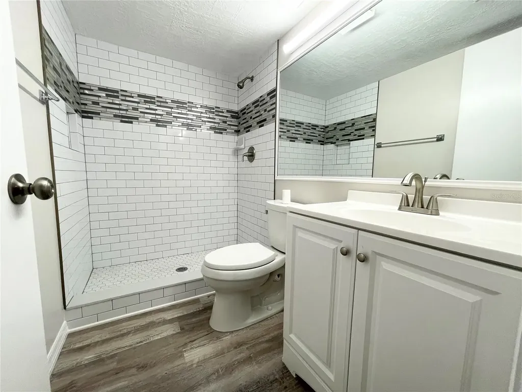 1182 Pine Ridge Circle W Tarpon Springs FL 34688