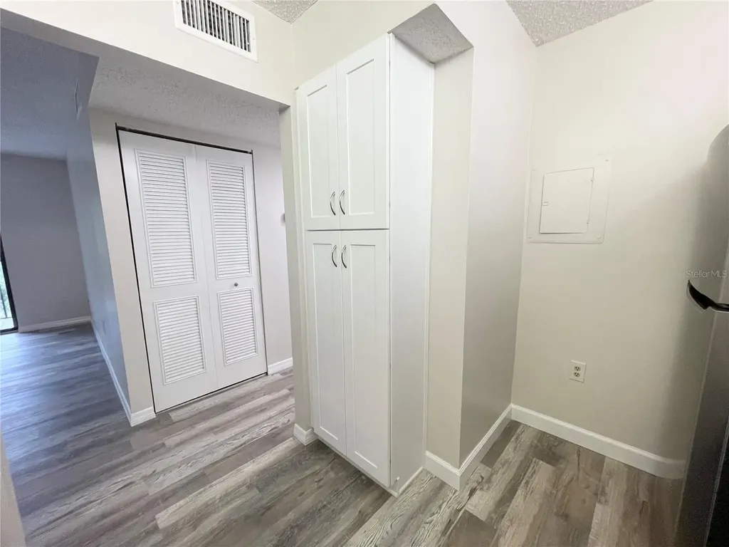 1182 Pine Ridge Circle W Tarpon Springs FL 34688
