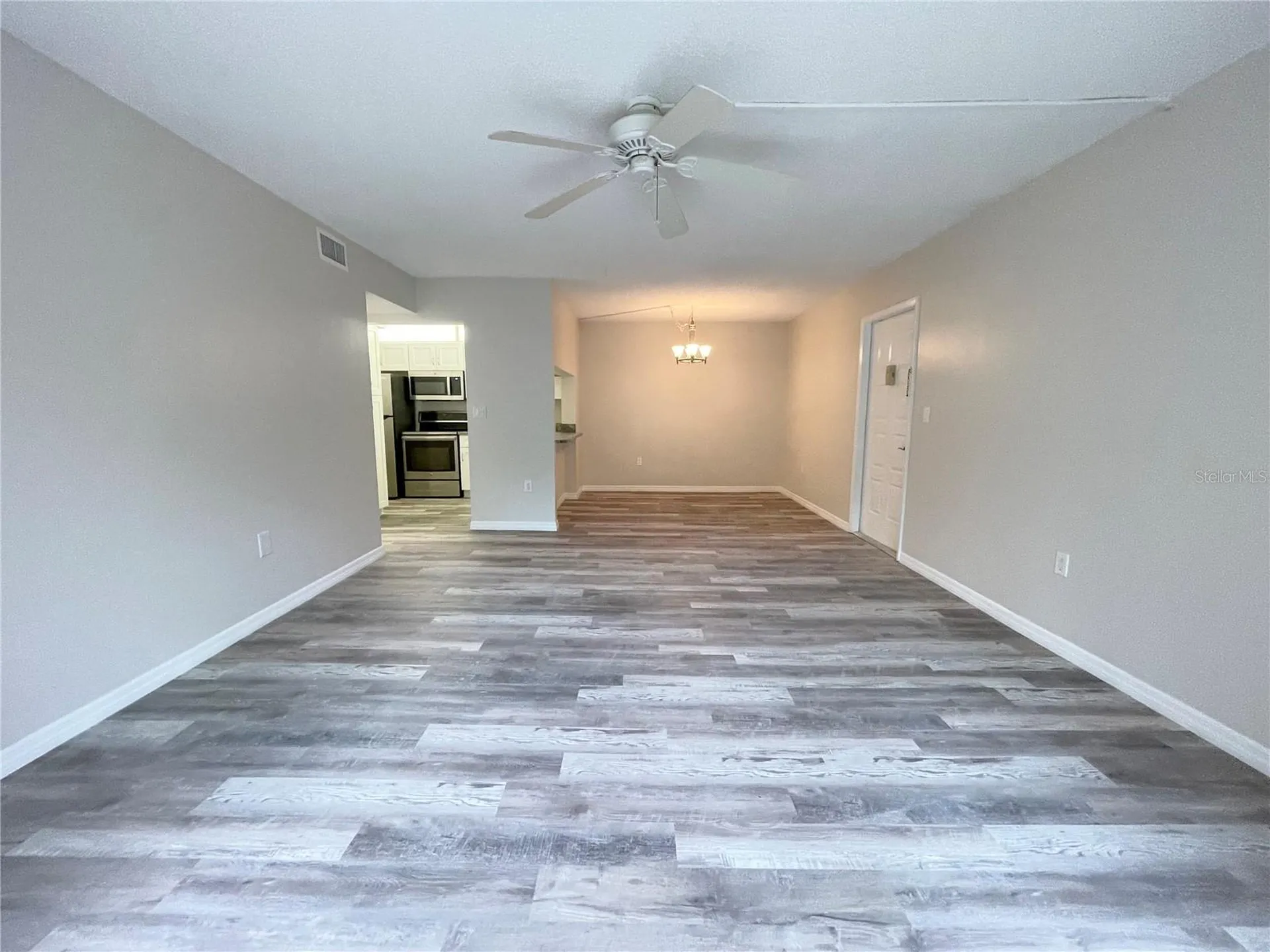 1182 Pine Ridge Circle W Tarpon Springs FL 34688