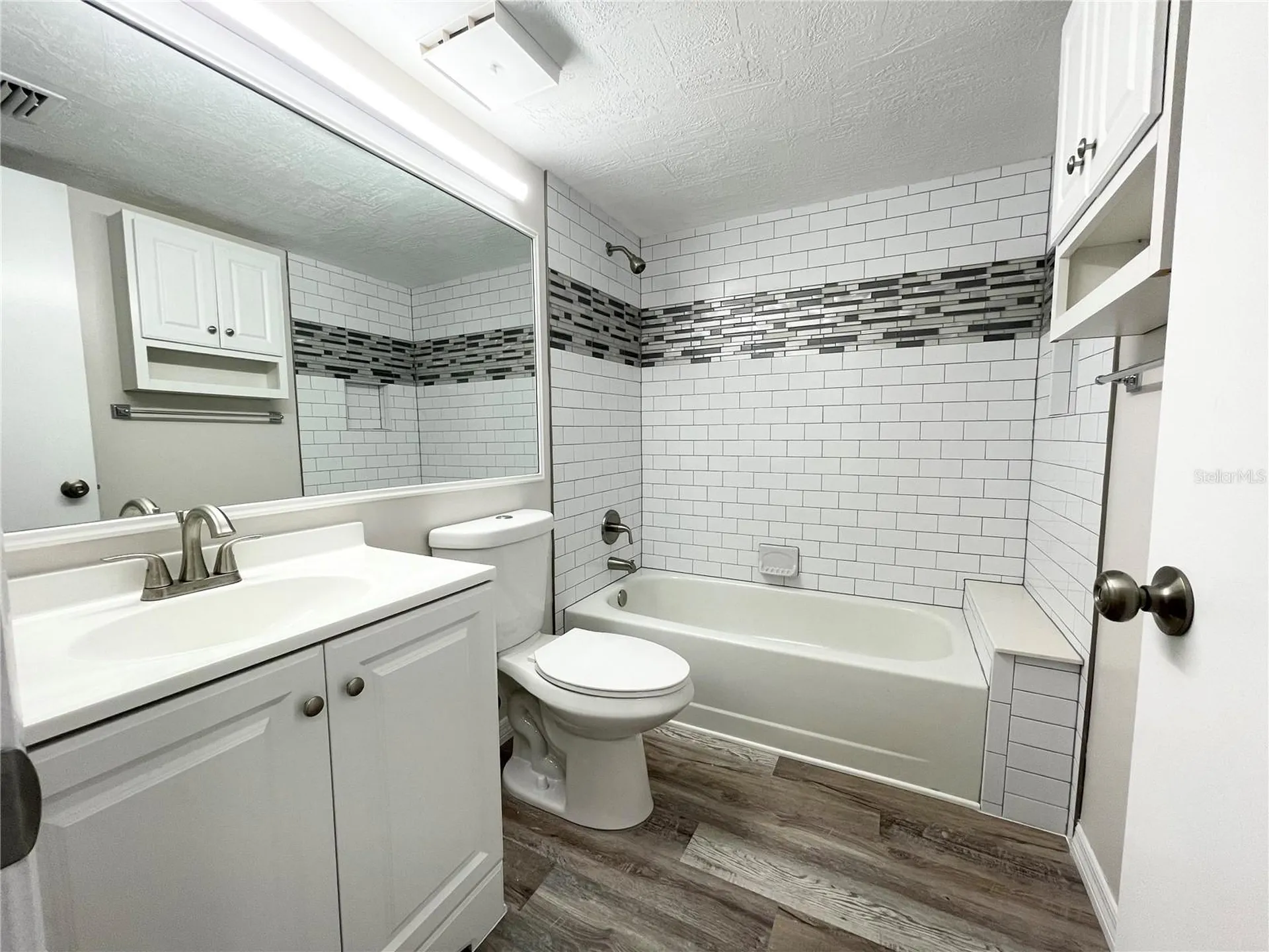 1182 Pine Ridge Circle W Tarpon Springs FL 34688