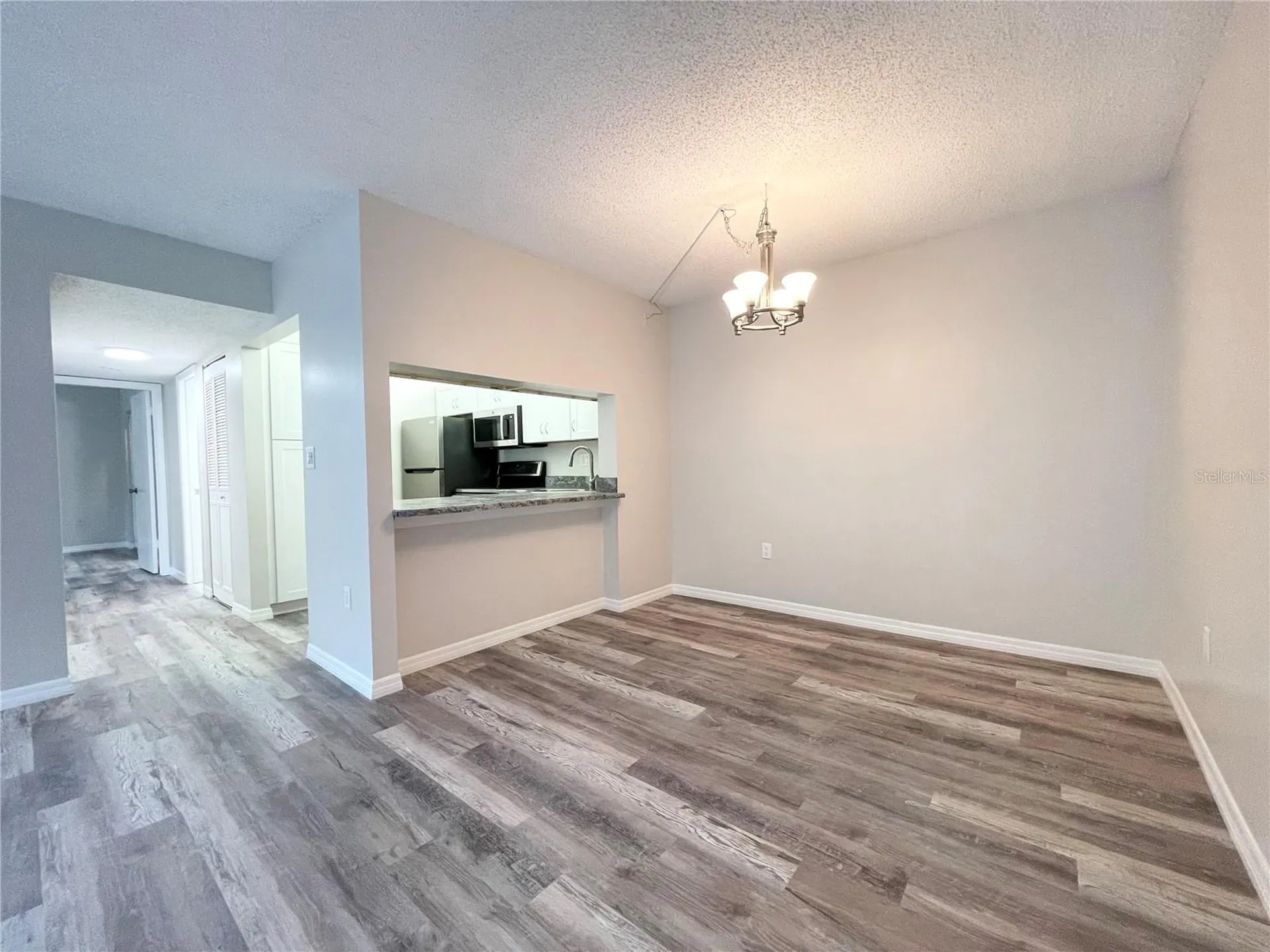 1182 Pine Ridge Circle W Tarpon Springs FL 34688