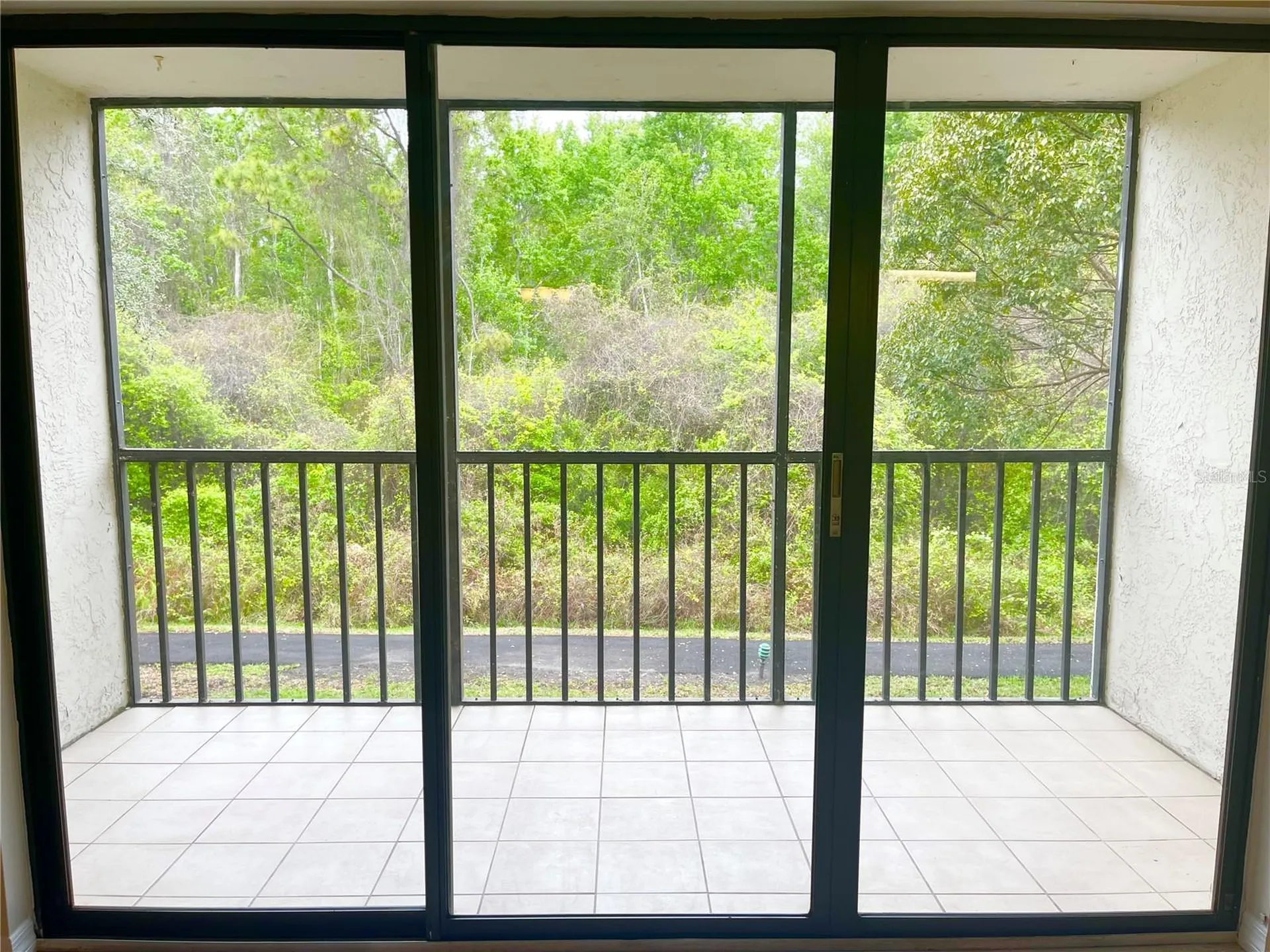 1182 Pine Ridge Circle W Tarpon Springs FL 34688
