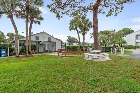 1182 Pine Ridge Circle W Tarpon Springs FL 34688