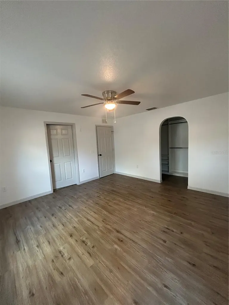 702 Lemon Avenue Dundee FL 33838