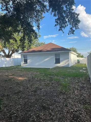 702 Lemon Avenue Dundee FL 33838
