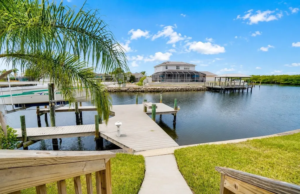 6530 Bimini Court Apollo Beach FL 33572