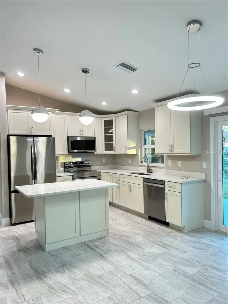 3255 Thurston Avenue North Port FL 34288