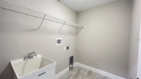 3255 Thurston Avenue North Port FL 34288