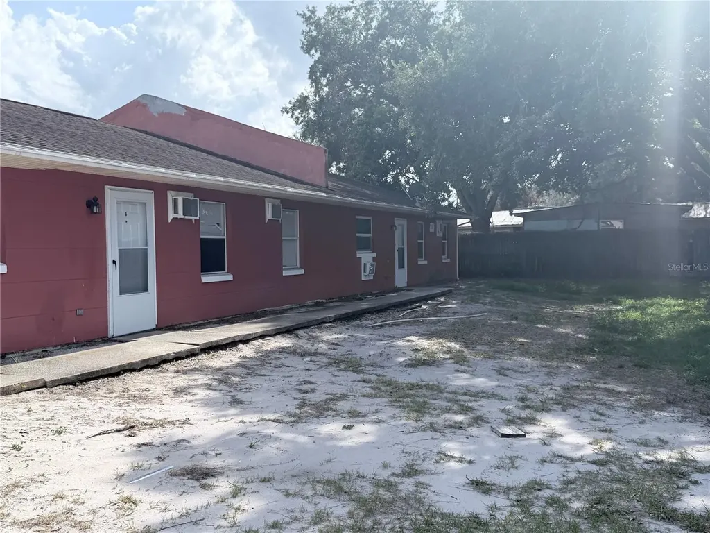 507 Twin Pines Lane Auburndale FL 33823