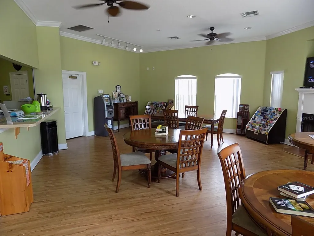 8515 Crystal Cove Loop Kissimmee FL 34747