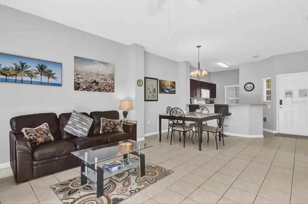 8515 Crystal Cove Loop Kissimmee FL 34747