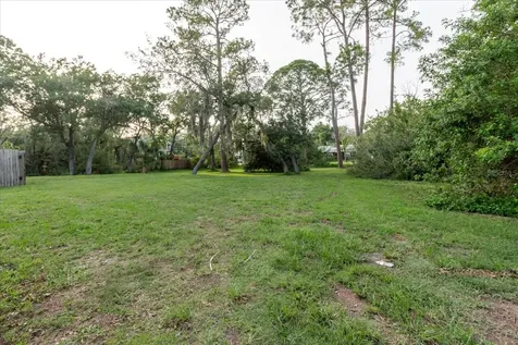 Highland Avenue Tarpon Springs FL 34689