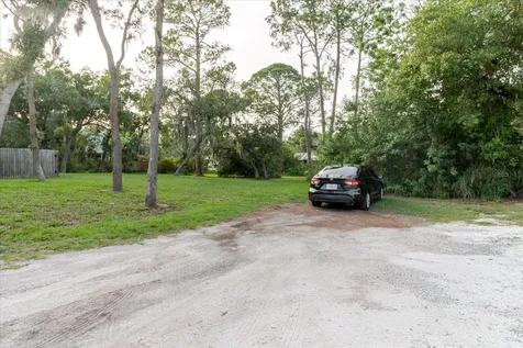 Highland Avenue Tarpon Springs FL 34689
