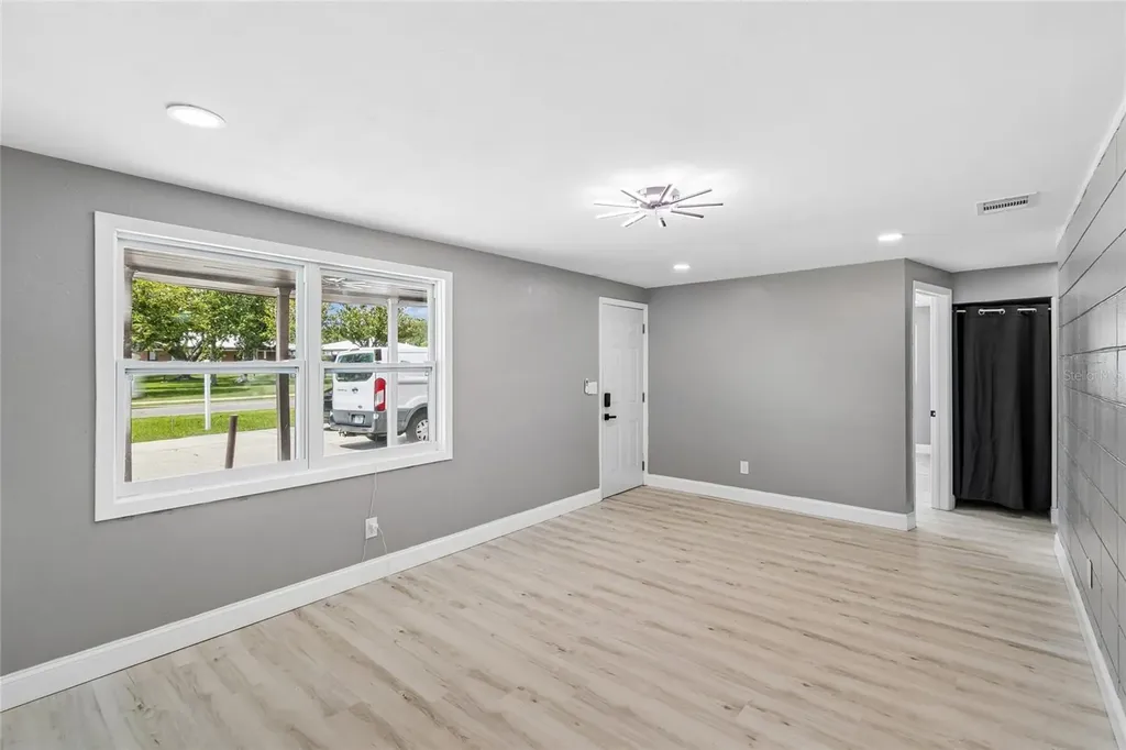 4834 Mile Stretch Drive Holiday FL 34690