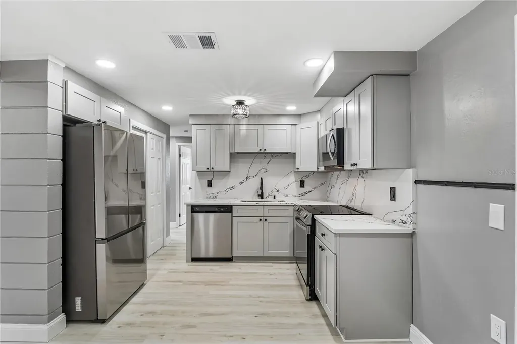 4834 Mile Stretch Drive Holiday FL 34690