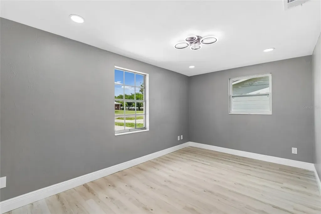 4834 Mile Stretch Drive Holiday FL 34690