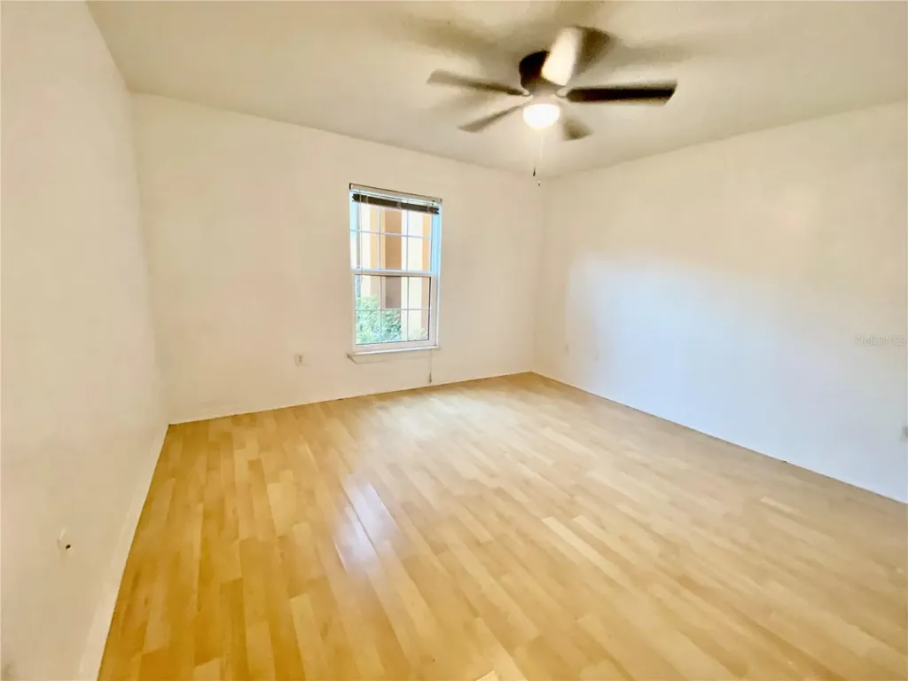 5463 Vineland Road Orlando FL 32811